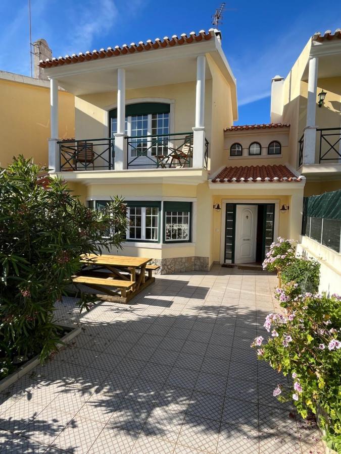 Yellow House Ericeira Eksteriør billede